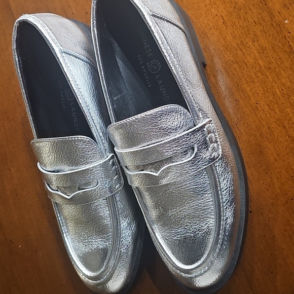 Chinese Laundry Porter Silver Metallic Womens Loafer - Picture 9 of 10